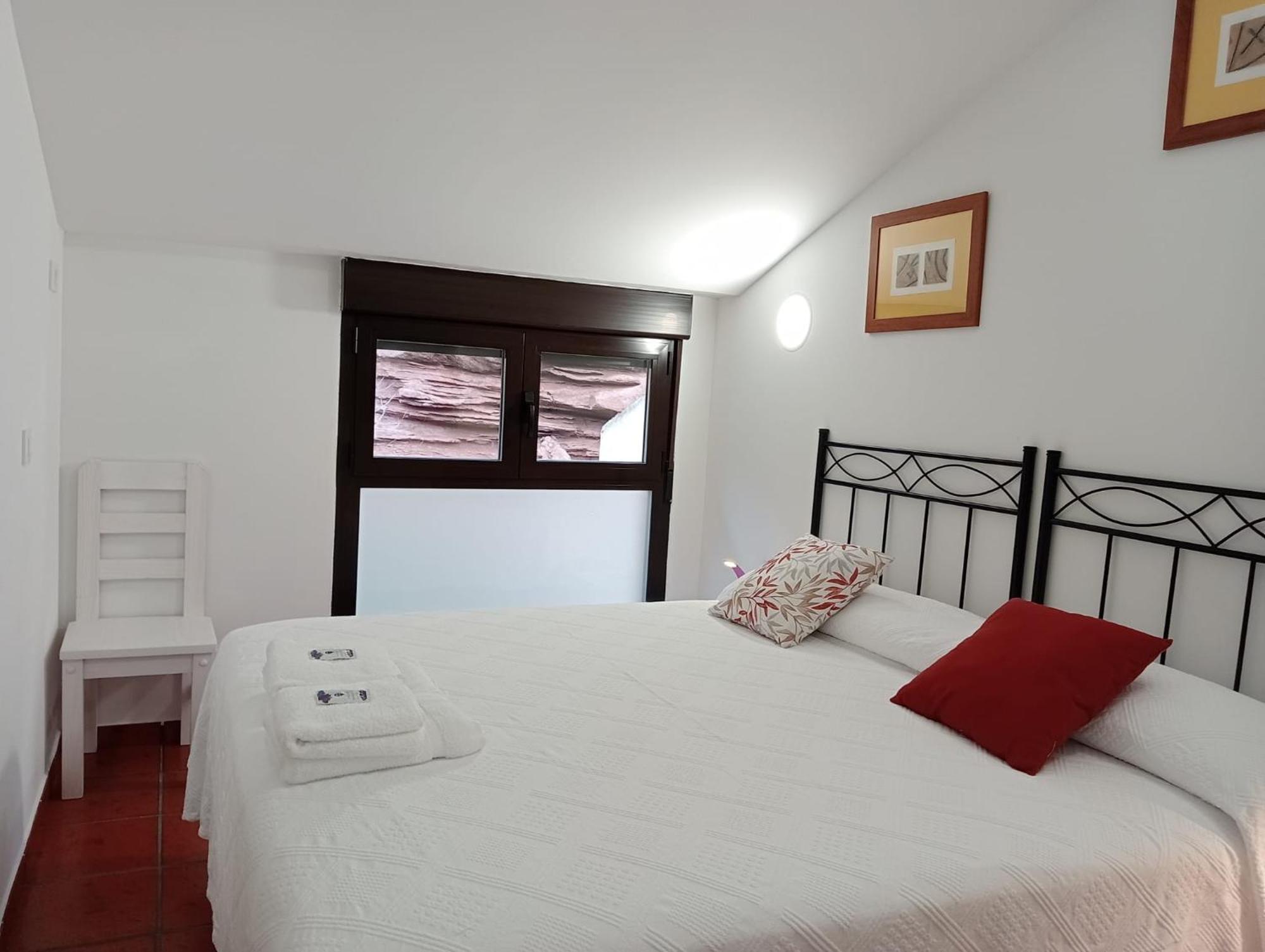 Apartamentos La Piedra En Pleno Centro Historico Con Dos Dormitorios Y Dos Banos Nájera Екстериор снимка