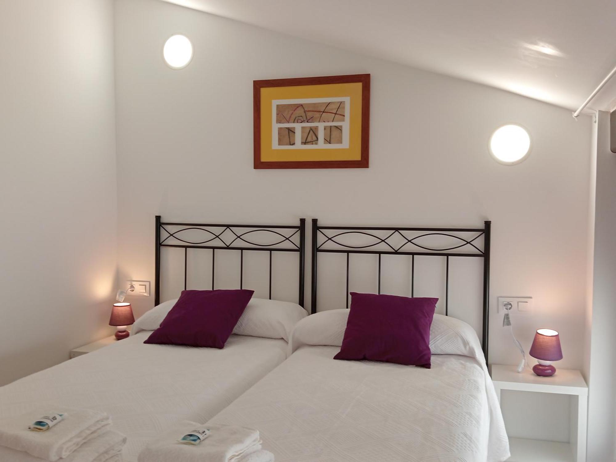Apartamentos La Piedra En Pleno Centro Historico Con Dos Dormitorios Y Dos Banos Nájera Екстериор снимка