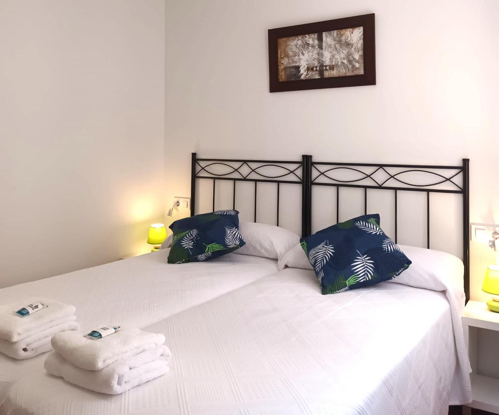 Apartamentos La Piedra En Pleno Centro Historico Con Dos Dormitorios Y Dos Banos Nájera Екстериор снимка